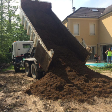 Entretien d'espaces verts et élagage à Champigny sur Marne dans le Val de Marne (94) - Elagage Reihnardt